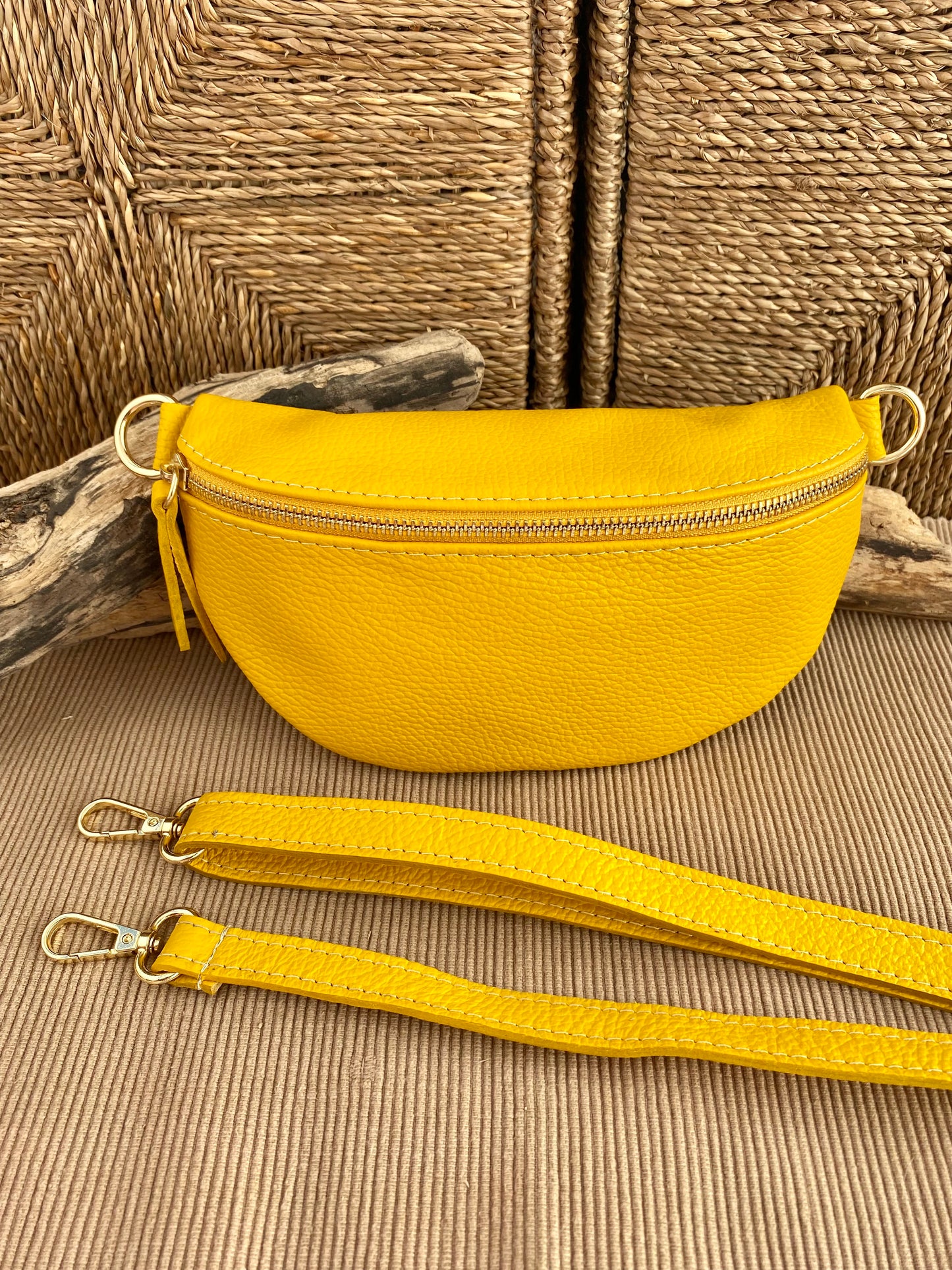 Riñonera Hanai Amarillo