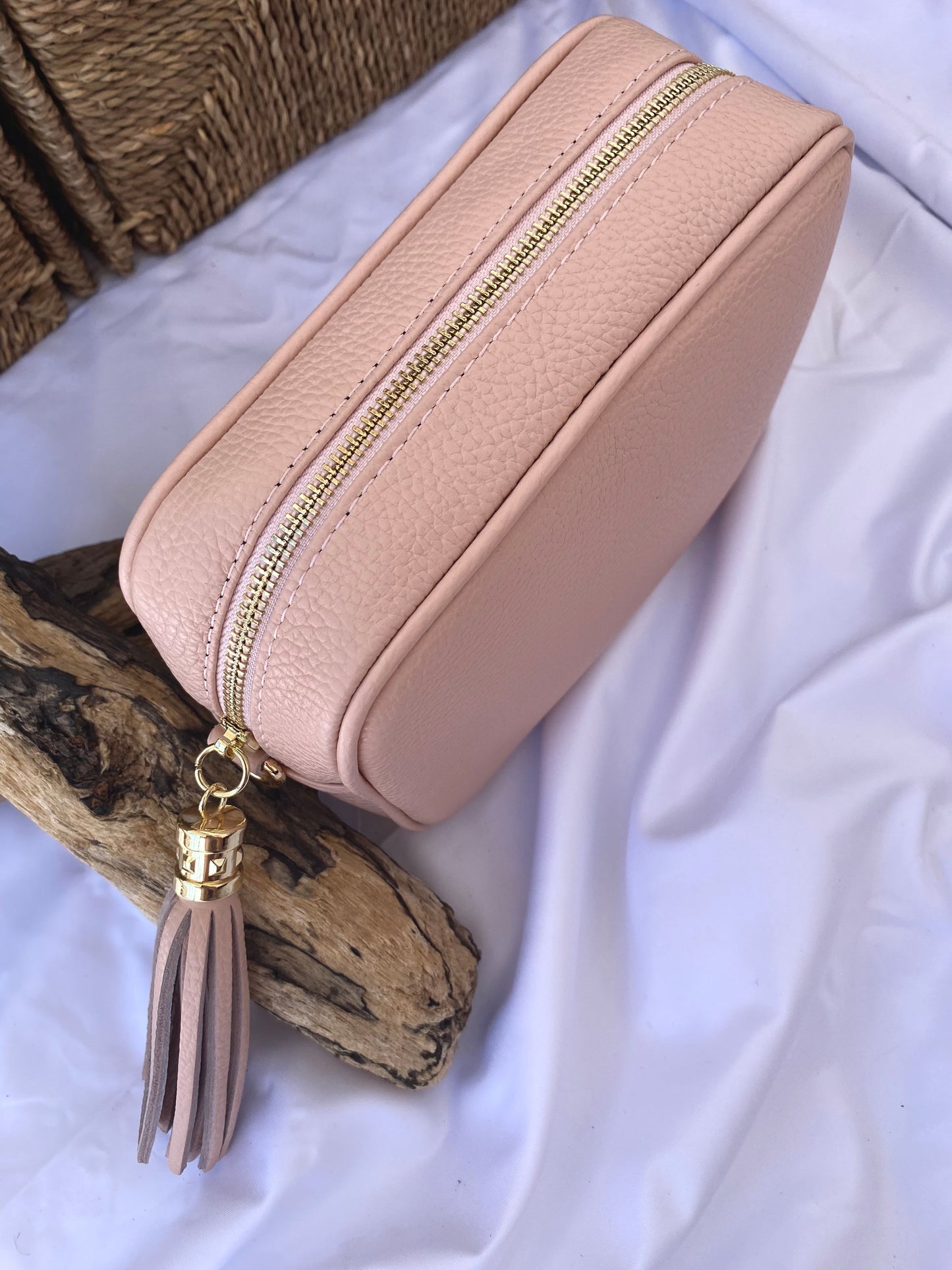 Calix Crossbody Bag Salmon