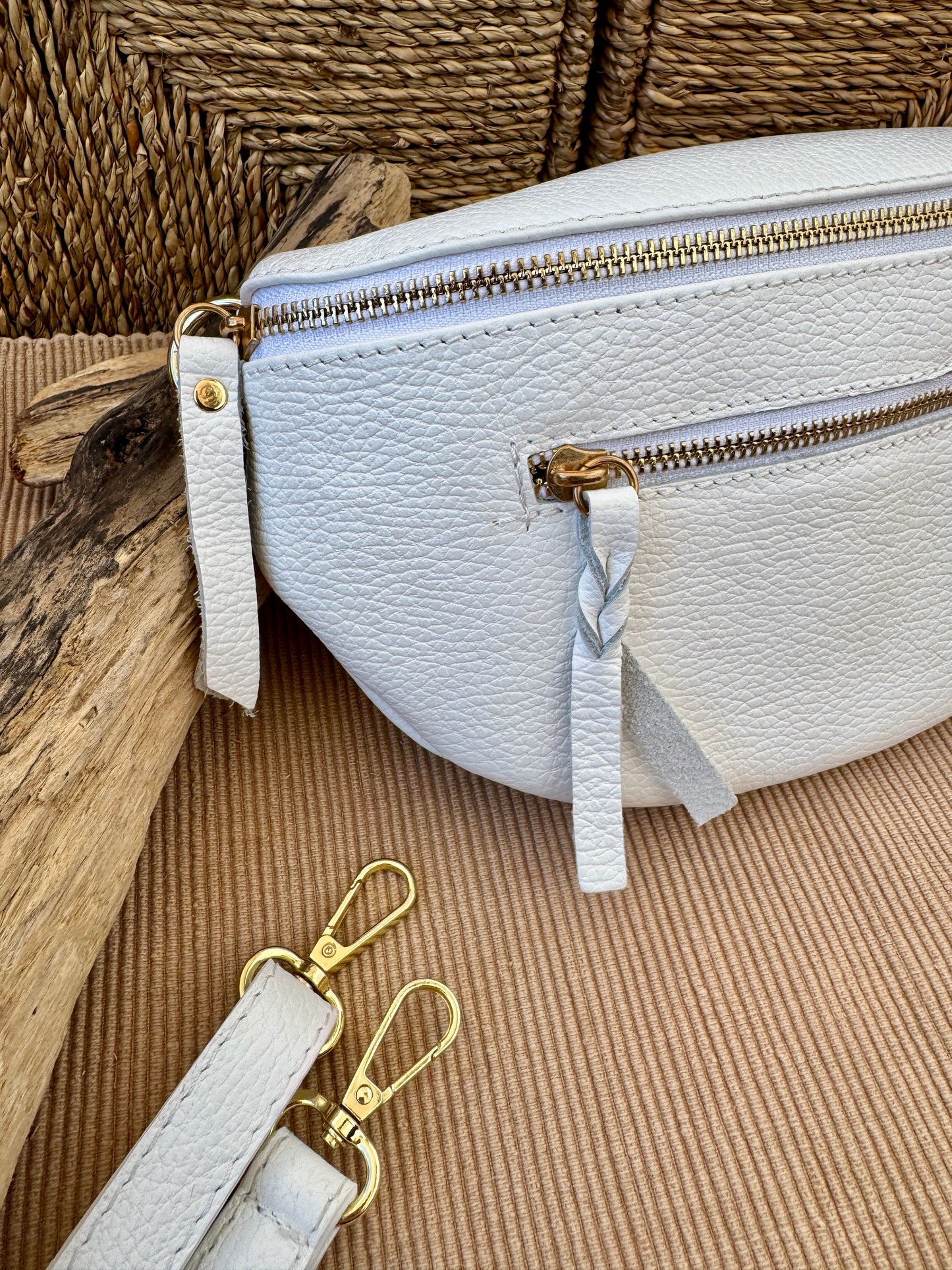 Kekoa Sling Bag Snow