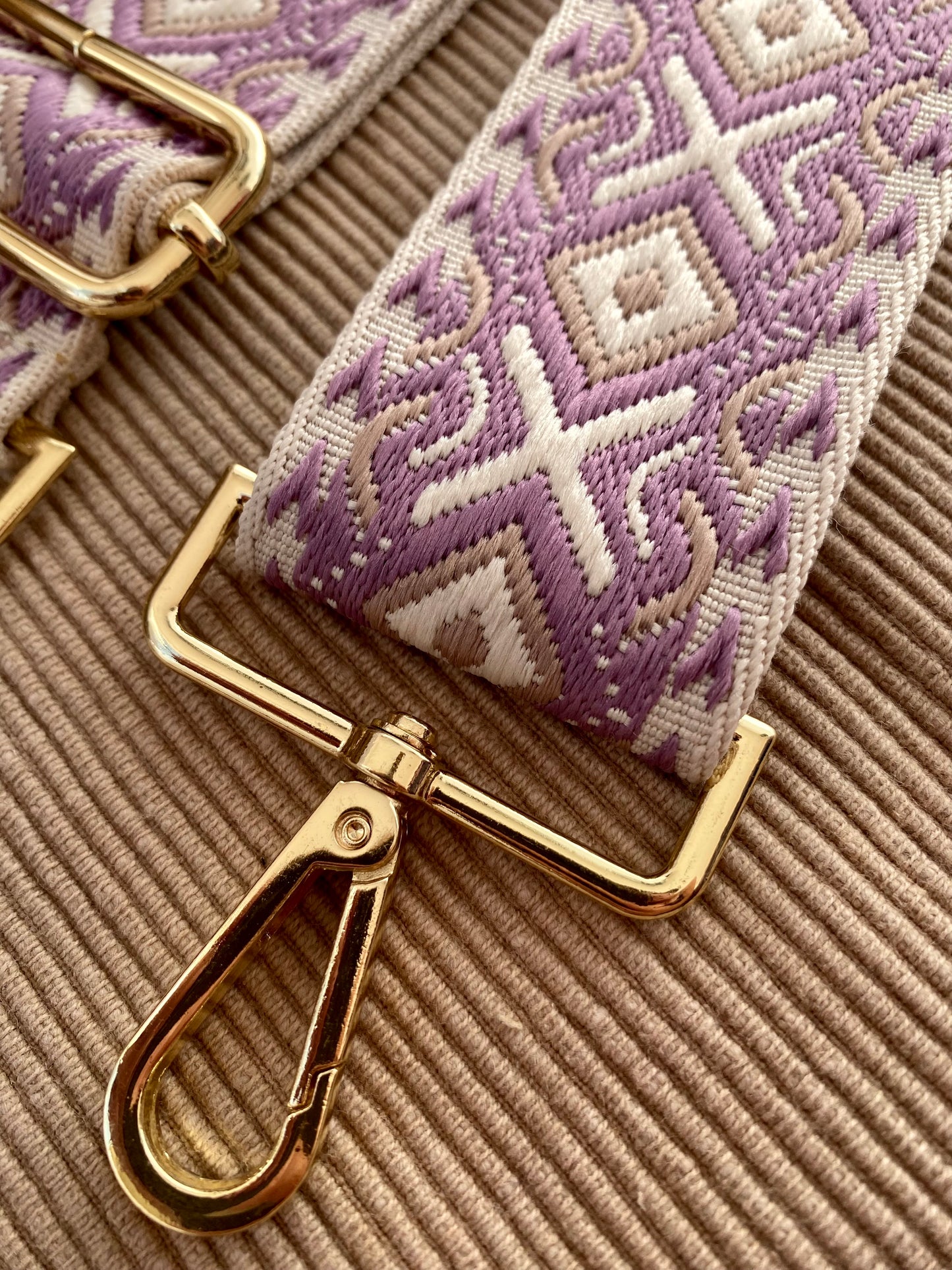 Lilac Kahili Strap