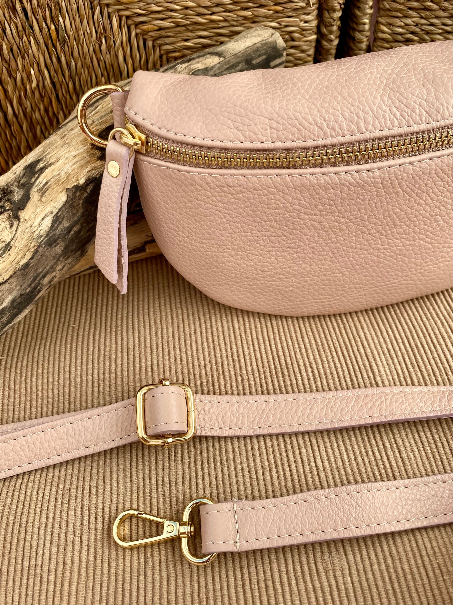 Hanai Salmon Waist Bag