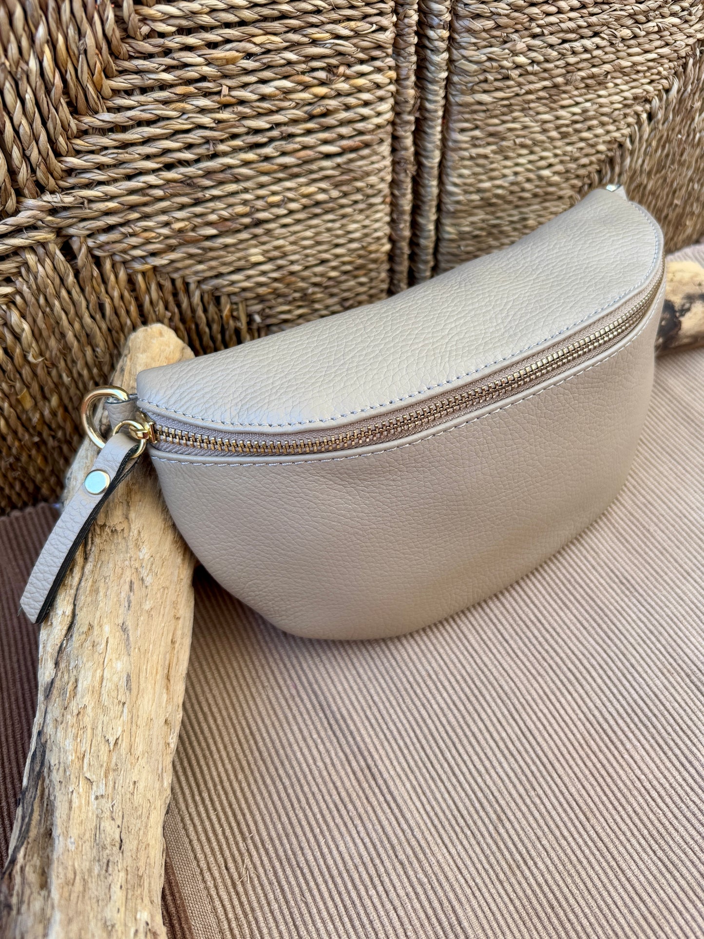 Riñonera Hanai Mediana Beige