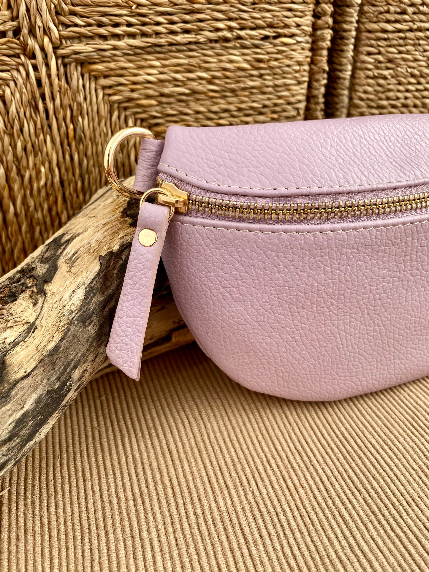 Hanai Sling Bag Lavender
