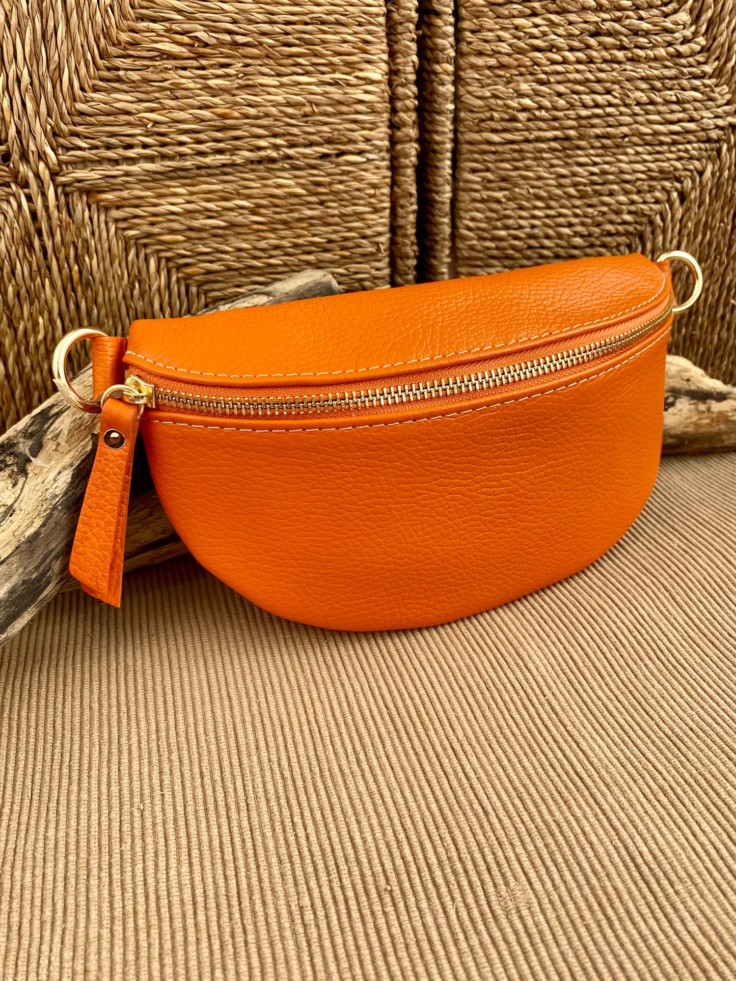Hanai Sling Bag Amber