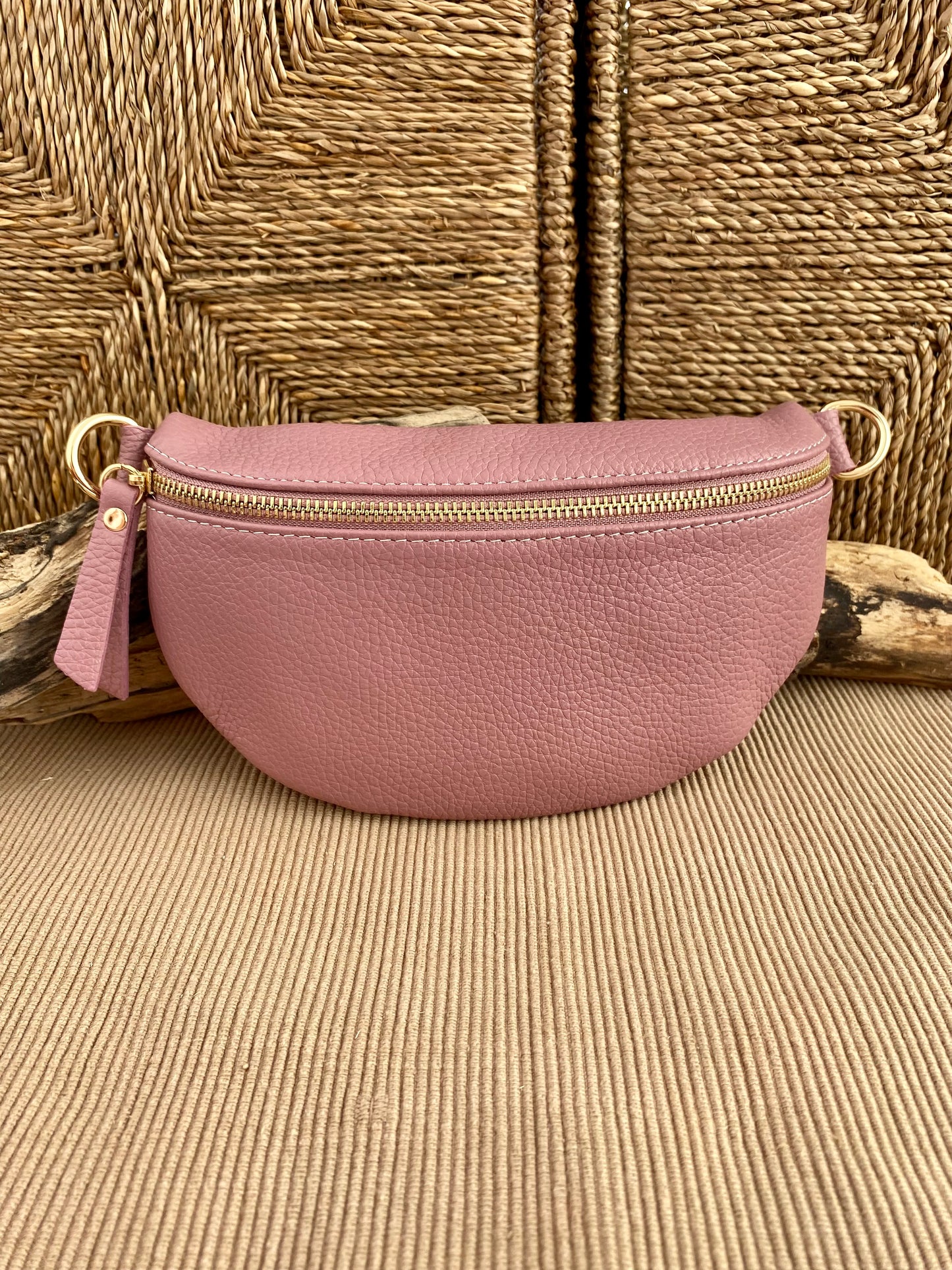 Hanai Sling Bag Mauve